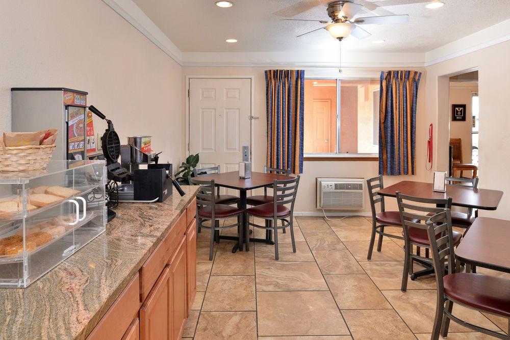 Econo Lodge Midtown Albuquerque Extérieur photo