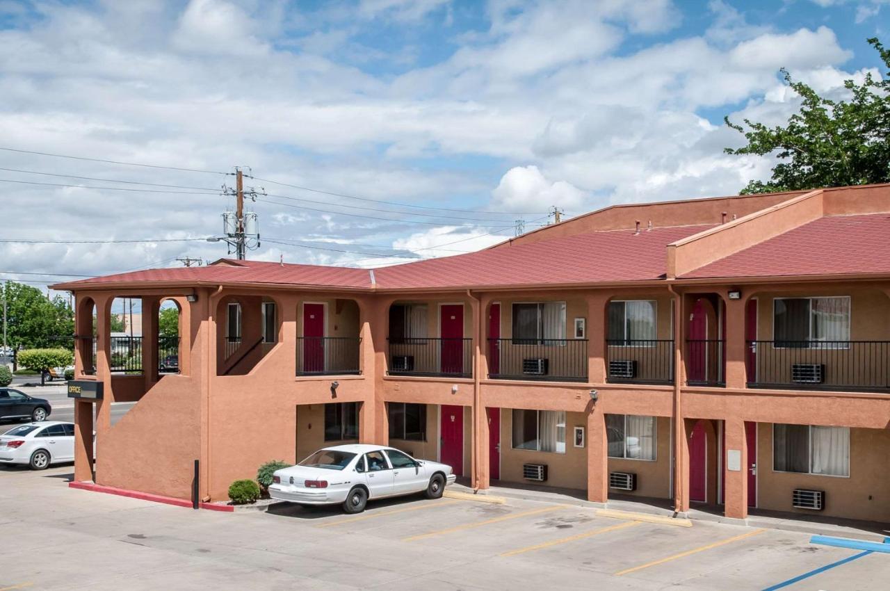 Econo Lodge Midtown Albuquerque Extérieur photo